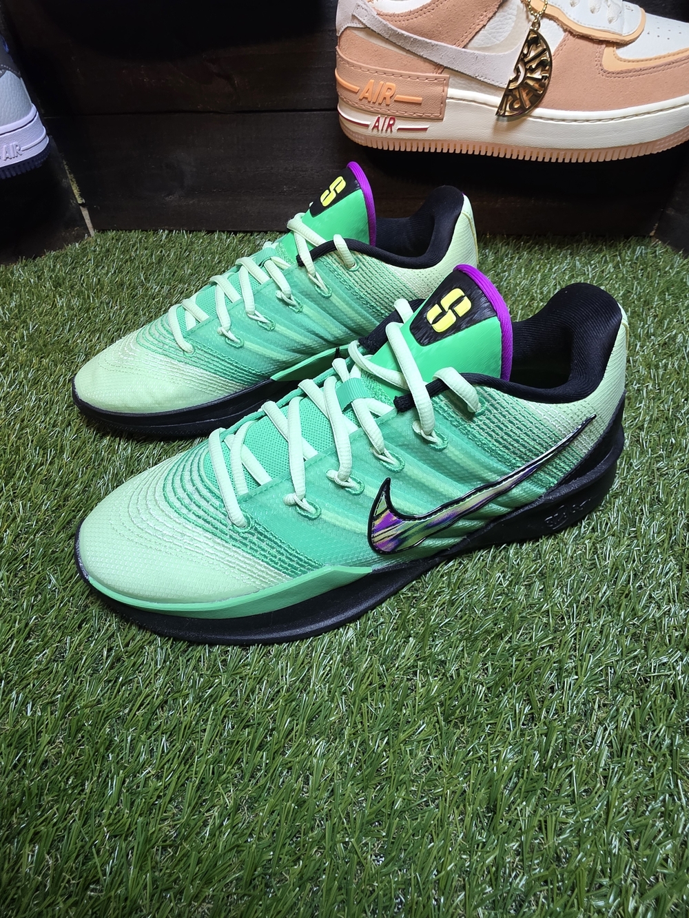 8.5w Nike Sabrina 3 Green Low-Top Training Shoes